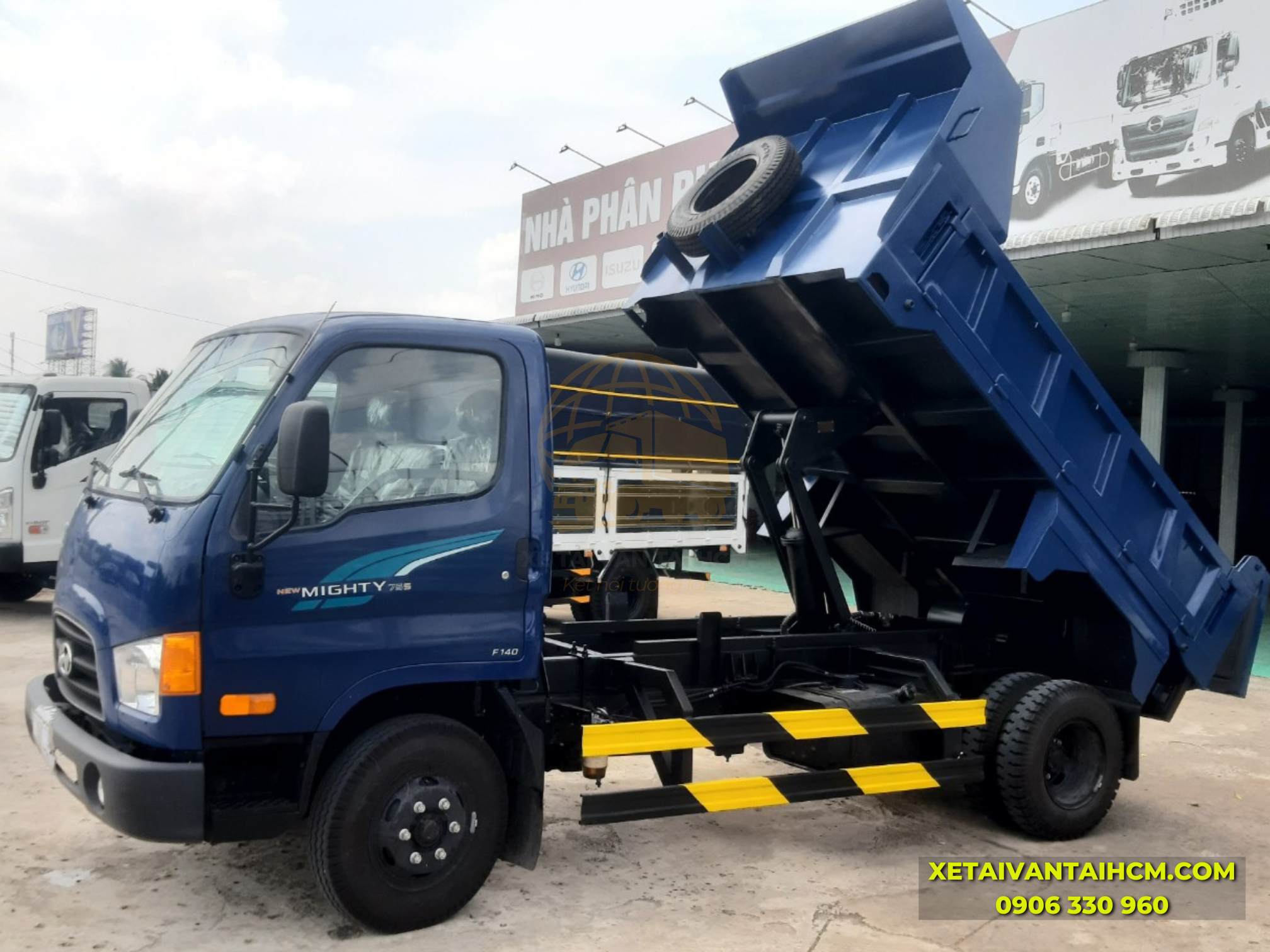 Thùng xe ben Hyundai nâng hạ dễ dàng với ty ben Sammitr được nhập khẩu từ Thái Lan, 