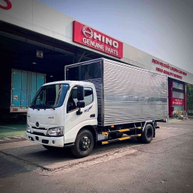 Xe tải Hino 1T9 thùng kín tiêu chuẩn | Giá xe tải Hino 1T9 thùng kín mới nhất