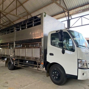 Hino 3 Tấn 5 Thùng Chở Gia Súc Thùng 5m2
