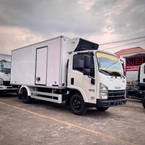 Xe tải Isuzu QKR 210 thùng đông lạnh Lamberet VN âm 25 độ - Isuzu QKR 210 thùng đông lạnh Lamberet âm 25 độ