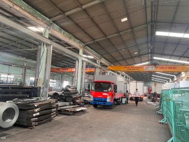 Hình ảnh xưởng đóng thùng xe tải