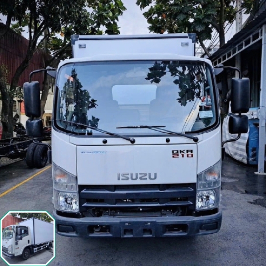Xe tải Isuzu QKR 210 thùng kín Composite 4m3 - Isuzu QKR210 thùng Composite 4m3
