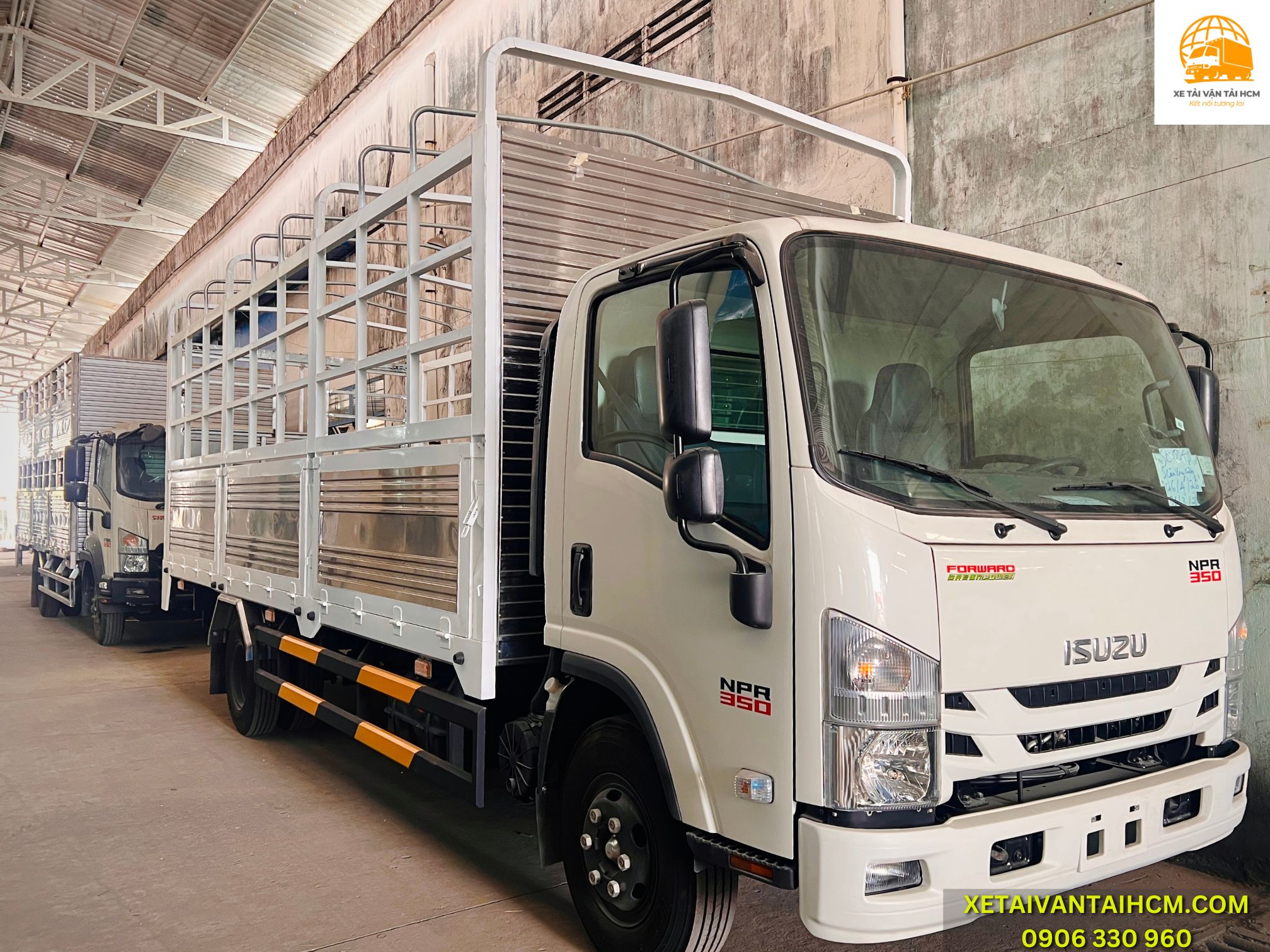 Xe tải Isuzu NPR350 3.490kg thùng mui bạt Model NPR85ME5 Euro 5