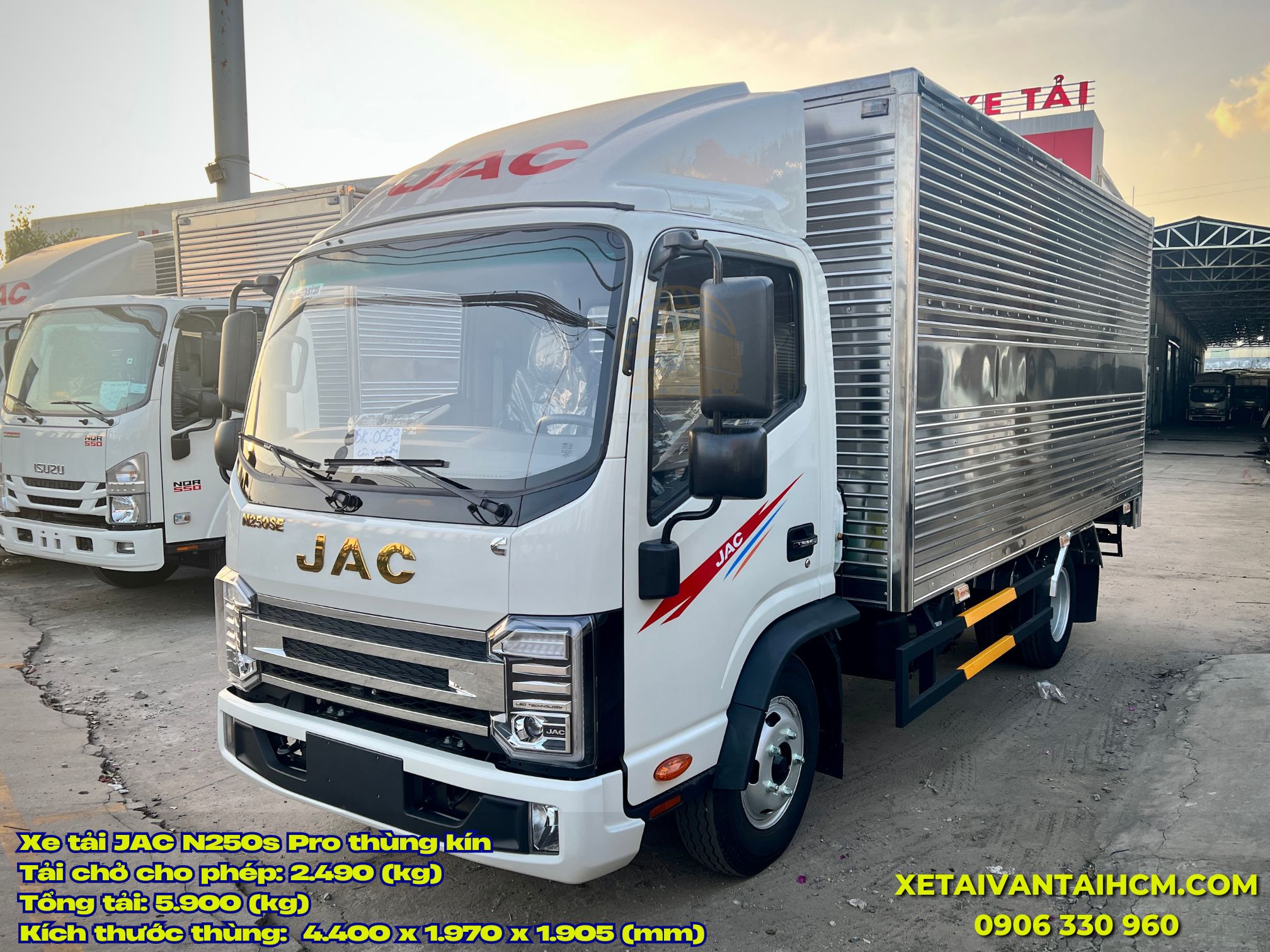 Hình ảnh xe tải Jac N250S Pro thùng kín 2.4 tấn