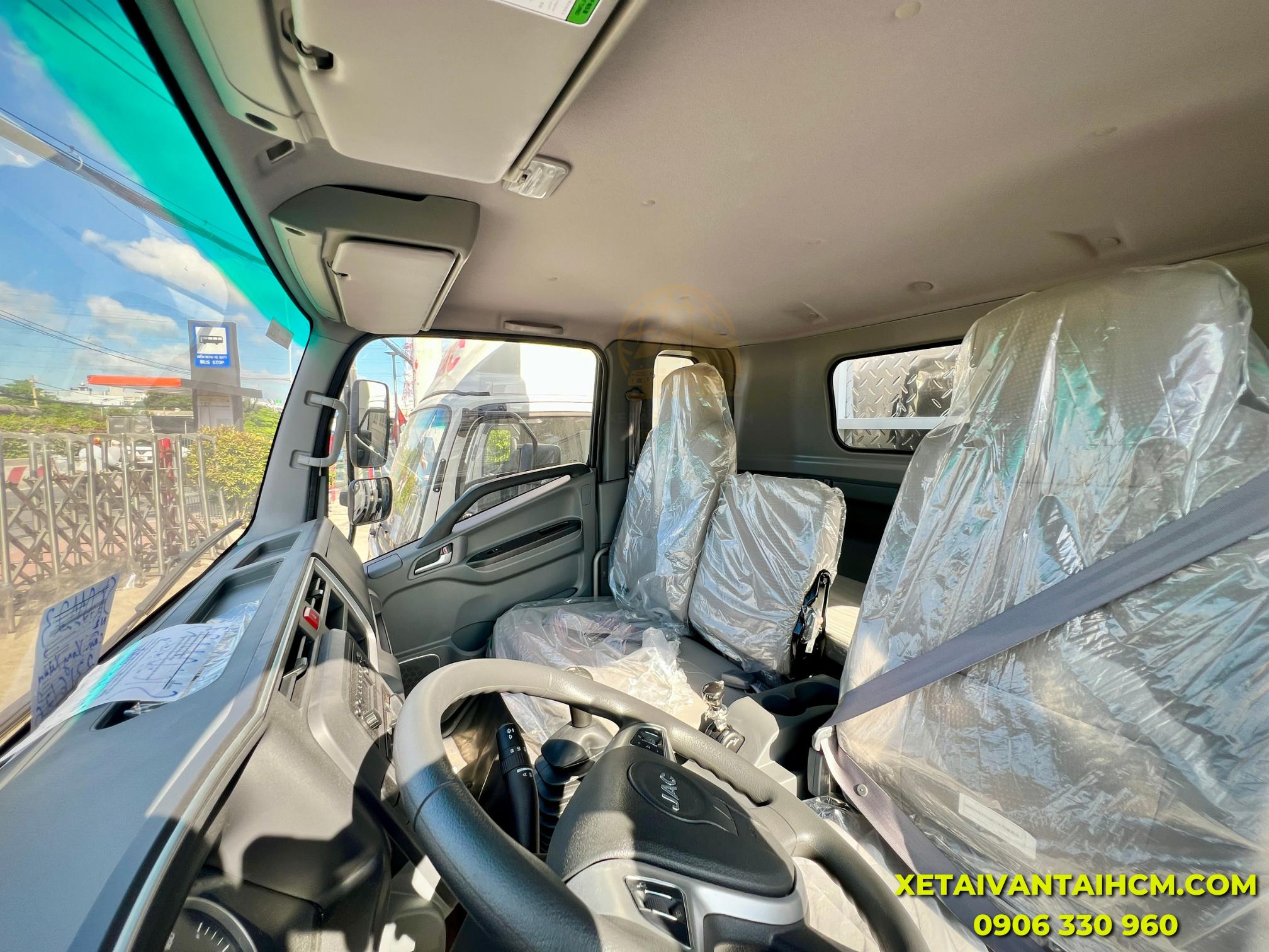 Nội thất xe tải Jac N900