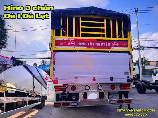 Đánh giá xe tải Hino 3 chân thùng mui bạt đà I - Hino 3 chân thùng mui bạt nhôm Đà Lạt đà I