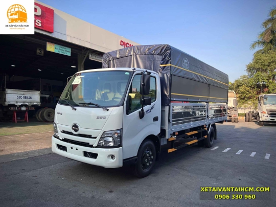 Xe Tải Hino 5 Tấn thùng dài 5m7 - Mua xe tải Hino XZU730L trả trước 160 triệu