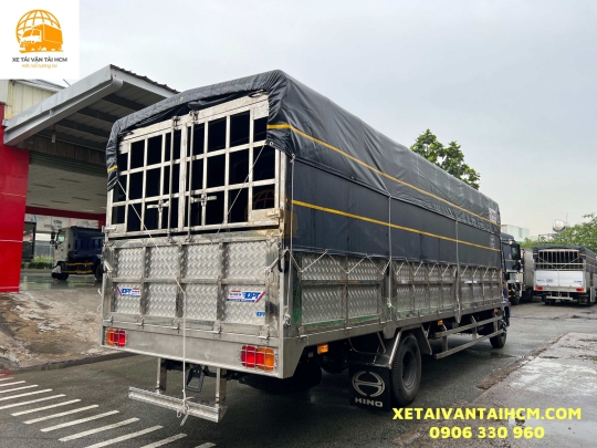 XE TẢI HINO 6 TẤN 2 THÙNG MUI BẠT HƯNG YÊN
