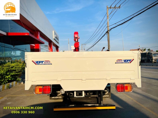 Xe Hino 6 Tấn Gắn Cẩu Unic URV344 mới nhất 2023