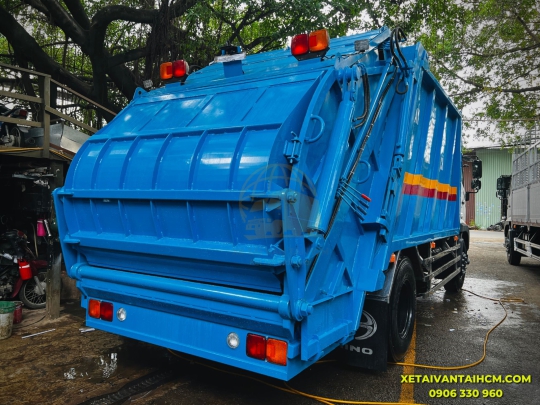 Xe tải Hino 8 tấn FG8JJ8A thùng ép rác 14 khối - Xe tải Hino 8 tấn chở rác 14 khối