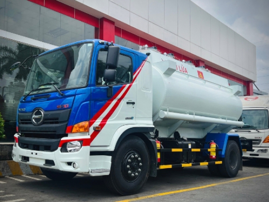 Xe bồn Hino FG8JJ8A thùng bồn chở xăng dầu 12 khối - Xe bồn chở xăng dầu 12 khối Hino FG8JJ8A