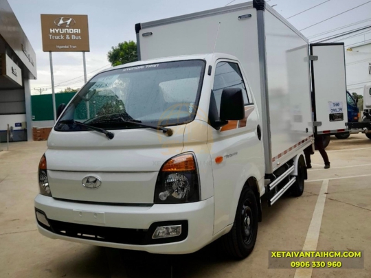 ​​​​​​​XE TẢI HYUNDAI H150 THÙNG BẢO ÔN
