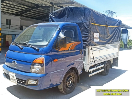 XE TẢI HYUNDAI H150 THÙNG MUI BẠT (3 BỬNG)