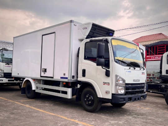Xe tải Isuzu QKR 210 thùng đông lạnh Lamberet VN âm 25 độ - Isuzu QKR 210 thùng đông lạnh Lamberet âm 25 độ