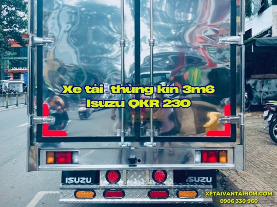 Xe tải Isuzu 1 tấn 9 thùng kín inox thùng dài 3m6 - Isuzu 1 tấn 9 thùng kín dài 3m6
