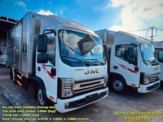 Xe tải Jac N200s thùng kín 1.9 tấn thiết kế 1 cửa hông