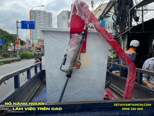Rổ nâng người làm việc trên cao và những điều chưa biết? Giá rổ nâng người bao nhiêu?