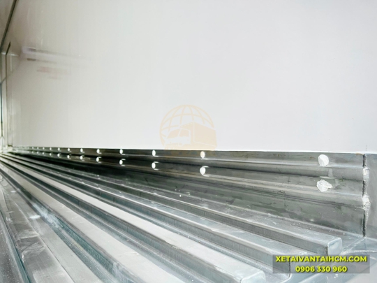 Xe tải Hino 8 tấn thùng đông lạnh Trần Auto - Máy lạnh Thermal Master T3500