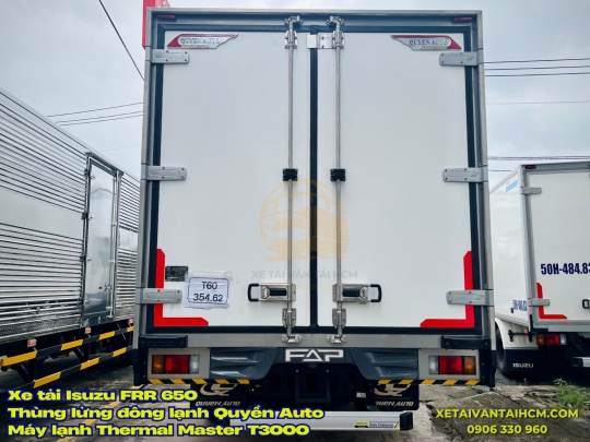 Xe tải Isuzu FRR 650 thùng đông lạnh Quyền Auto dài 6m7 - Isuzu FRR650 đông lạnh Quyền Auto thùng dài 6m7