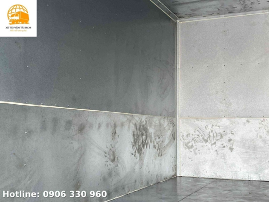  Xe tải Hino 1T9 thùng kín tiêu chuẩn | Giá xe tải Hino 1T9 thùng kín mới nhất
