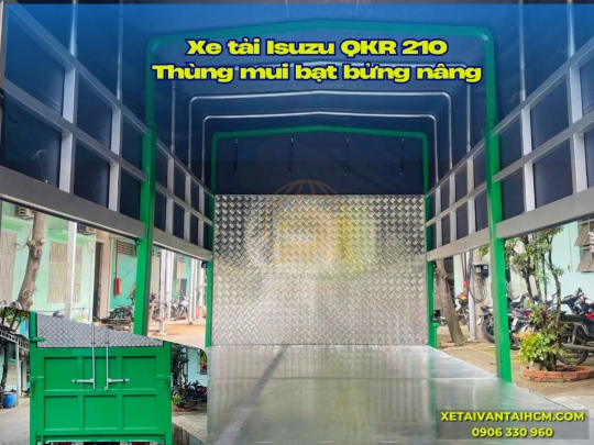 Xe tải Isuzu QKR 210 thùng mui bạt bửng nâng - Isuzu QKR 210 thùng mui bạt gắn bửng nâng hạ