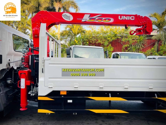 Xe Hino 6 Tấn Gắn Cẩu Unic URV344 mới nhất 2023