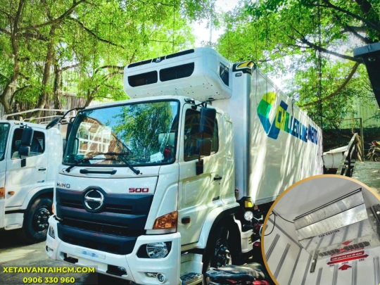 Xe Tải Hino 15 Tấn Thùng Đông Lạnh Máy Lạnh Hwasung Thermal HT-70WD