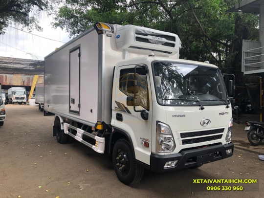 XE TẢI HYUNDAI EX8L THÙNG BẢO ÔN