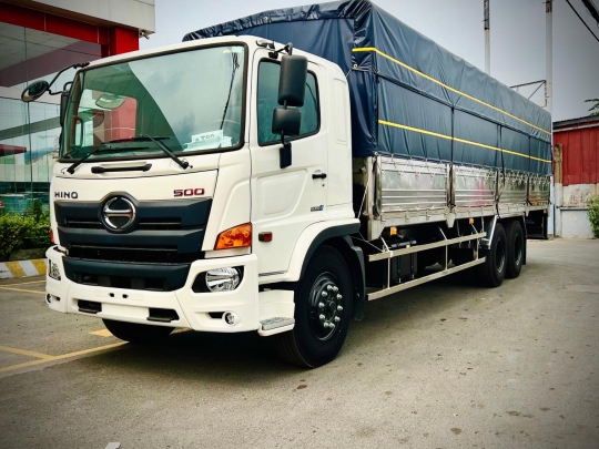  Xe tải Hino 15 tấn 2 cầu thật thùng mui bạt Full inox 9m4
