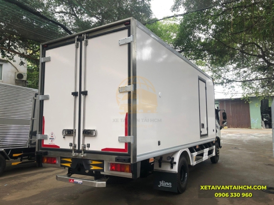 XE TẢI HYUNDAI EX8L THÙNG BẢO ÔN