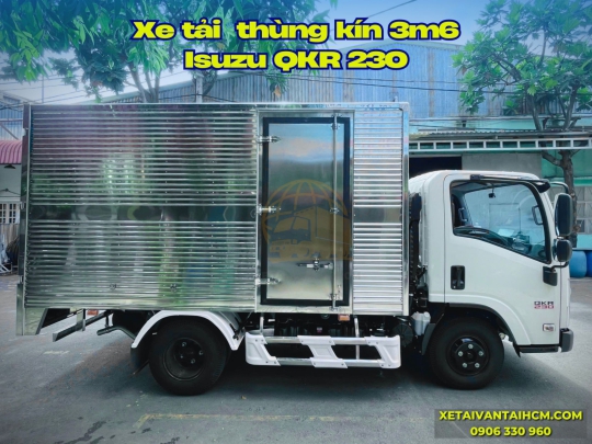 Xe tải Isuzu 1 tấn 9 thùng kín inox thùng dài 3m6 - Isuzu 1 tấn 9 thùng kín dài 3m6