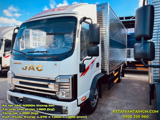 Xe tải Jac N200s thùng kín 1.9 tấn thiết kế 1 cửa hông