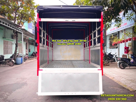 Xe tải Isuzu QKR 230 thùng mui bạt dài 3m6 - Isuzu QKR 230 thùng bạt 3m6